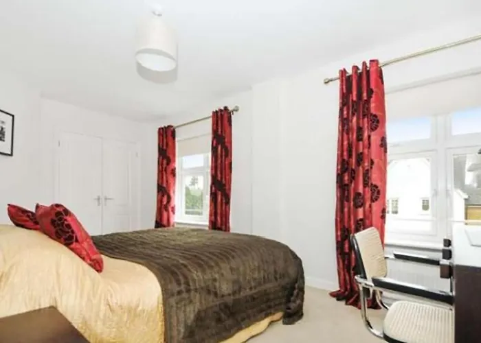 Oxford City Apartment In Jericho Spacious Modern Free Parking, Walk To Bus, Rail And University